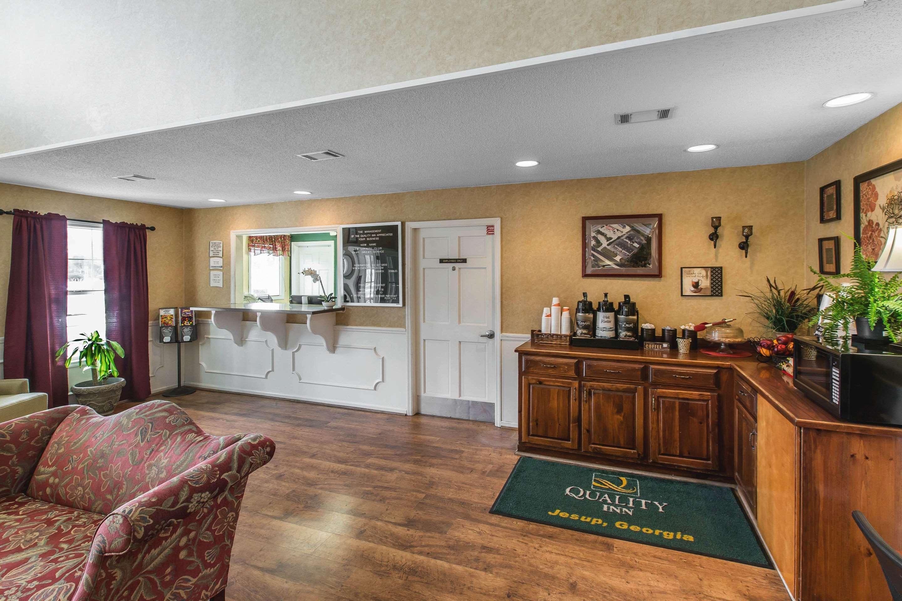 Quality Inn Jesup Exterior photo